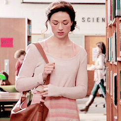 Tumblr nfkl8kW7bL1qcpf2oo4 250.gif