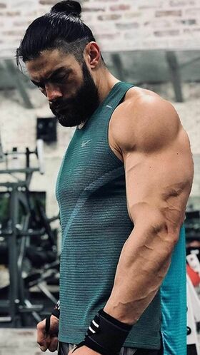 Chris 9444.jpg